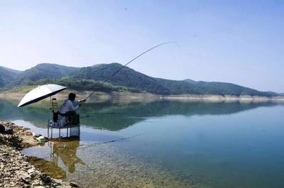 【釣魚技巧】這才是釣竿購買的正確方式,別被一堆參數(shù)蒙了眼