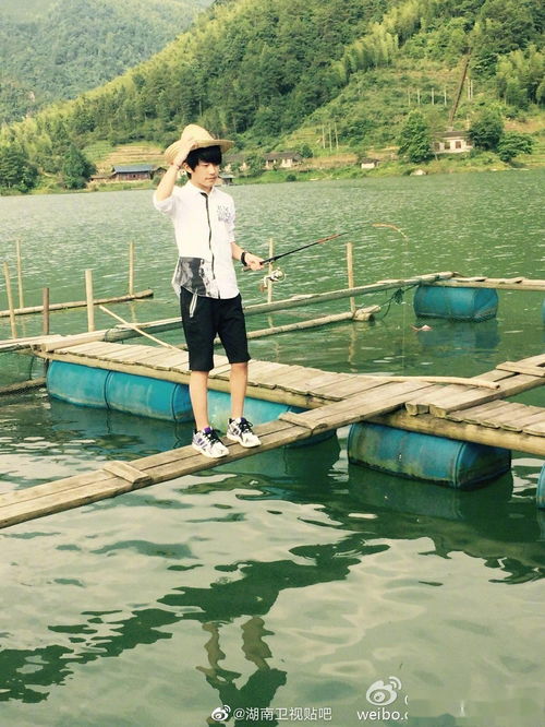 易烊千璽釣魚合集 一起來河邊垂釣吧