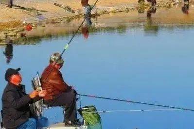 秋季釣魚的時間與垂釣餌料的解說
