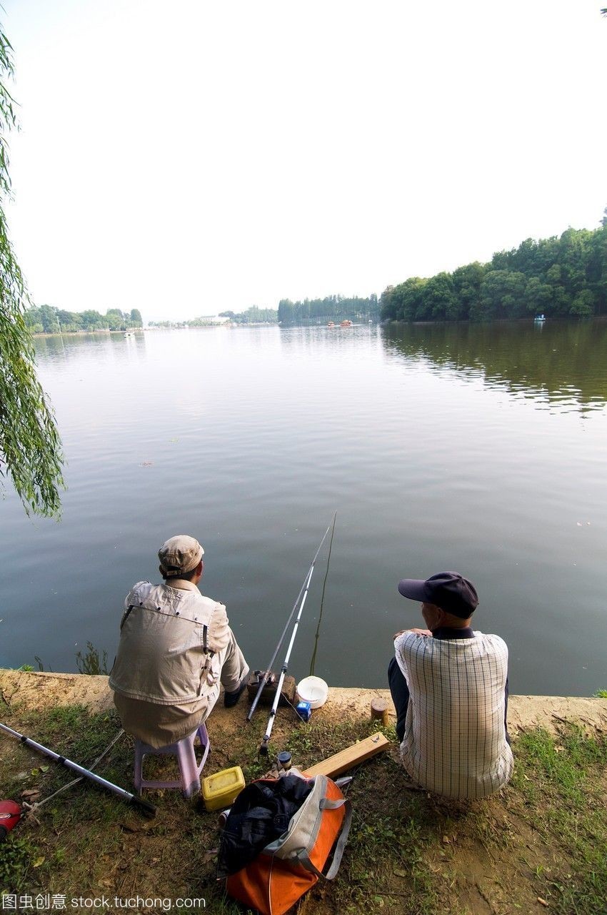 南京宣武湖邊的垂釣時(shí)光 中國(guó)漁民的閑適與堅(jiān)持